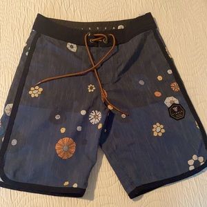 Vissla Board Shorts (boys) (med)
